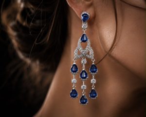 Collections 9a2948f9 305e 481b Ab1d 7641b53e9e6c 300x240